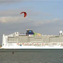 12 210 3 Ship