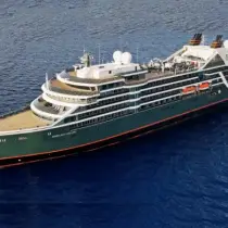 1571632 210 Ship