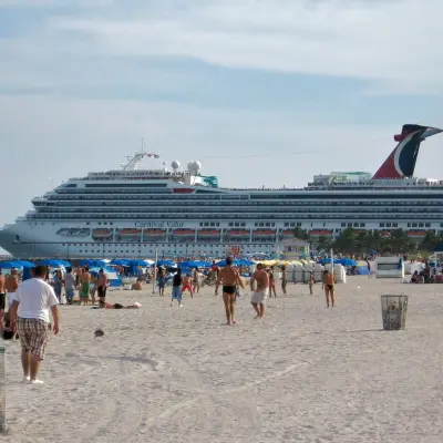 Carnival Valor