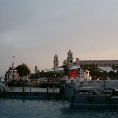 Background Image for Bermuda Cruises