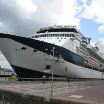 9 210 4 Ship