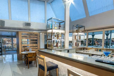 Aquavit Bar