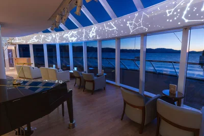 Explorers Lounge