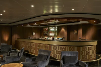 Bar and cafe