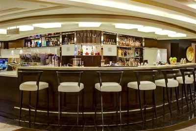 Atrium Café & Bar