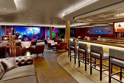 Bars & Lounges