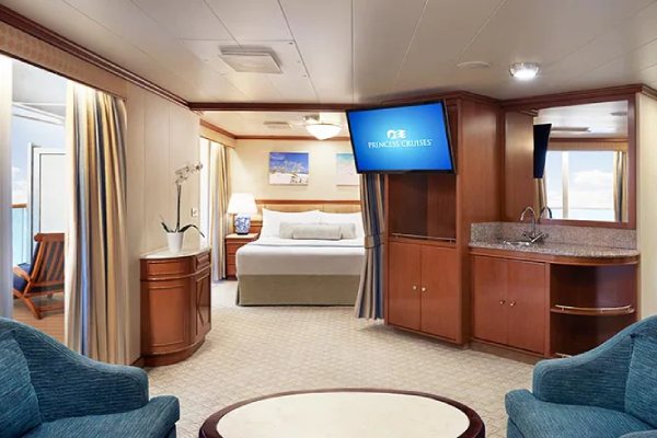 Category S4 Stateroom