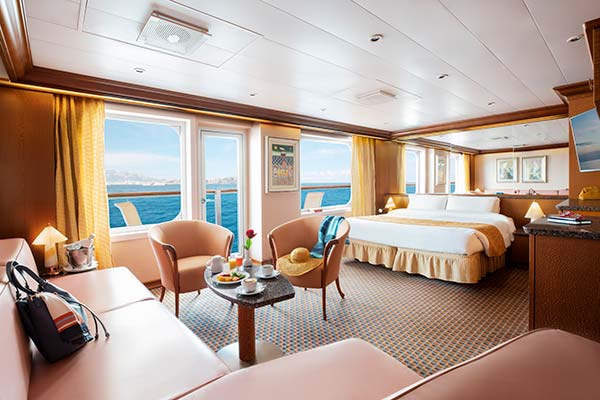 Example suite cabin: Gran Suite with Balcony
