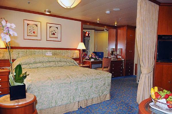 Category S6 Stateroom