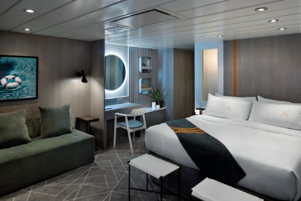 Example suite cabin: Sky Suite