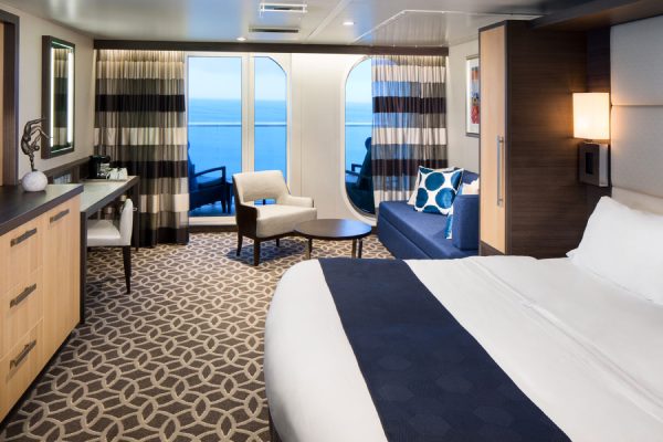 Example suite cabin: Junior Suite