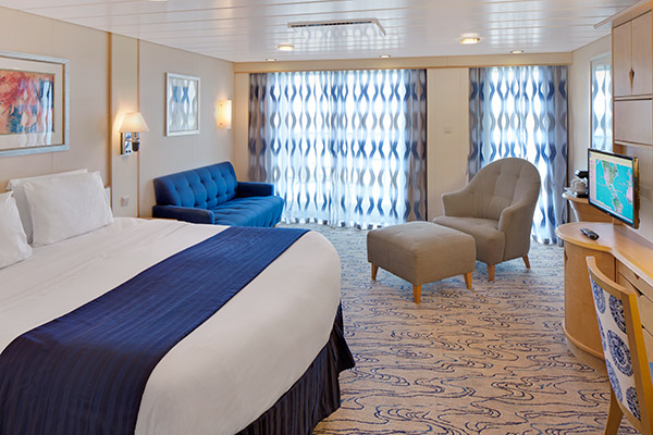 Example suite cabin: Junior Suite