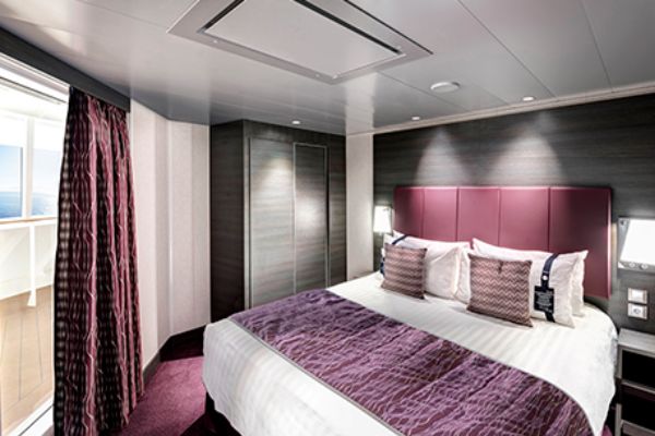 Example suite cabin