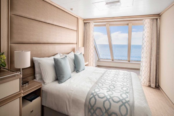 Category O6 Stateroom
