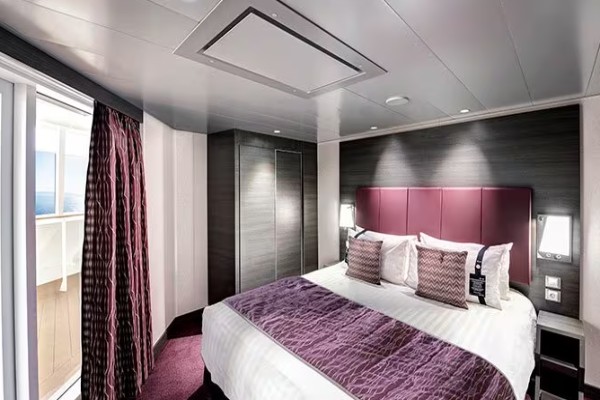 Example suite cabin