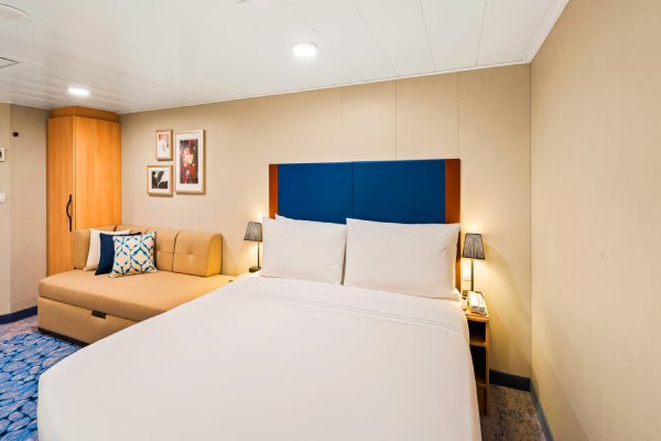 Category 1R Stateroom