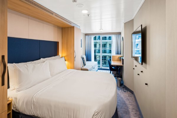 Category 2J Stateroom
