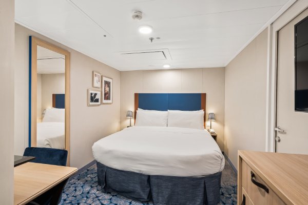 Category 4V Stateroom