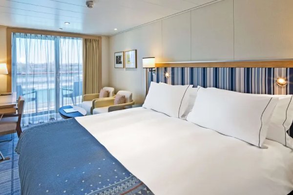 Category V2 Stateroom