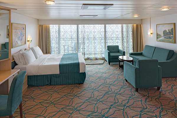 Example suite cabin: Junior Suite