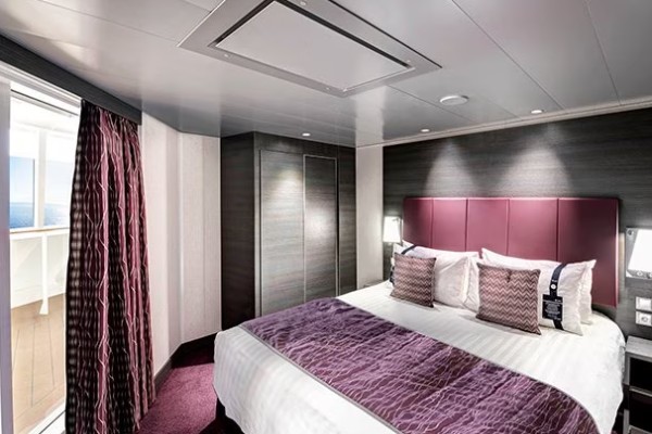 Example suite cabin